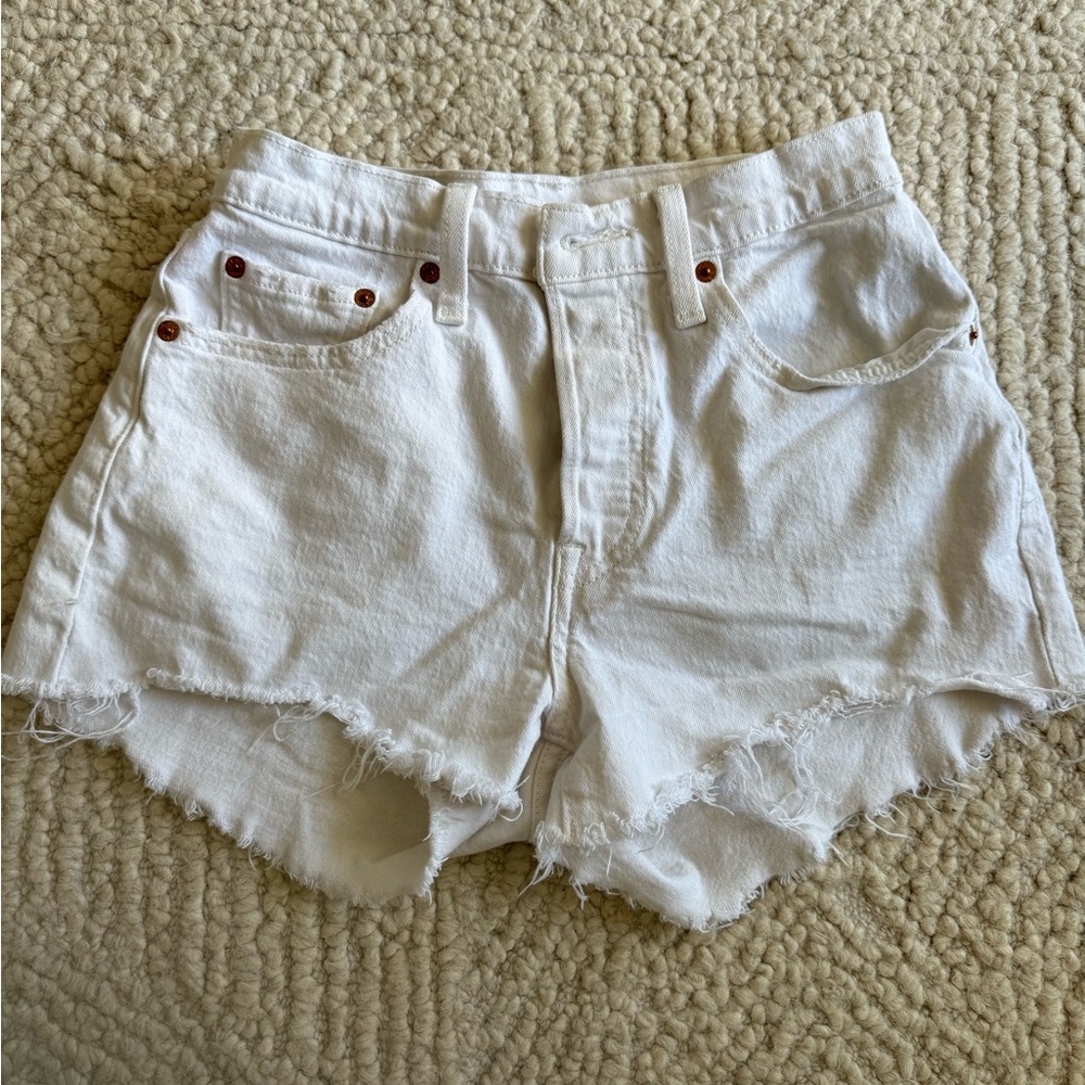 Levi’s 501 button fly white Denim Women Shorts